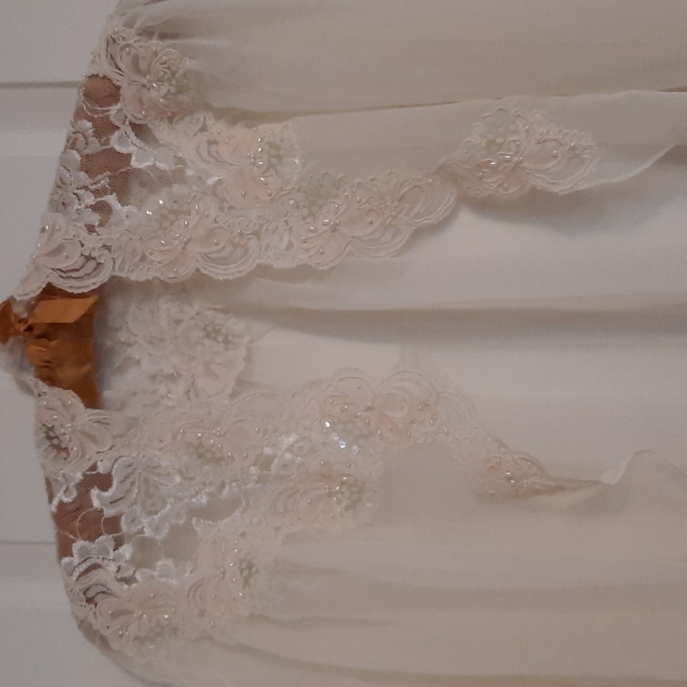 Beautiful Vintage Victoria secret sheer shawl nightgown jacket